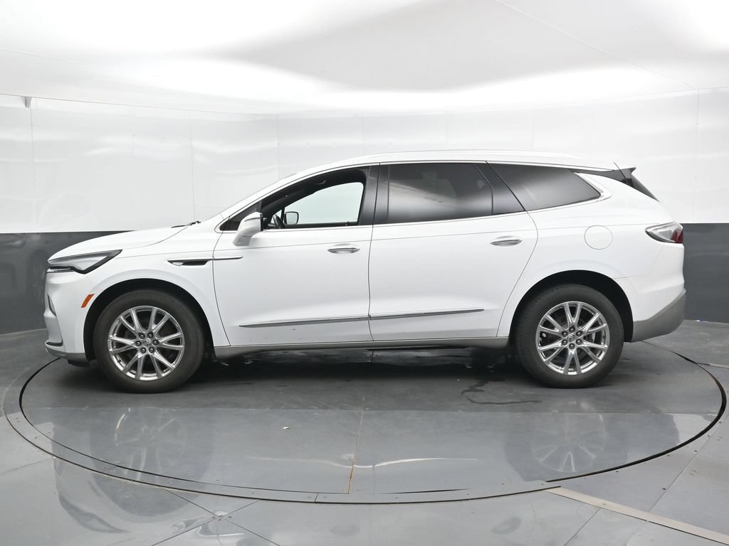 Used 2023 Buick Enclave Essence w/ Experience Buick Package AWD/4WD image 8