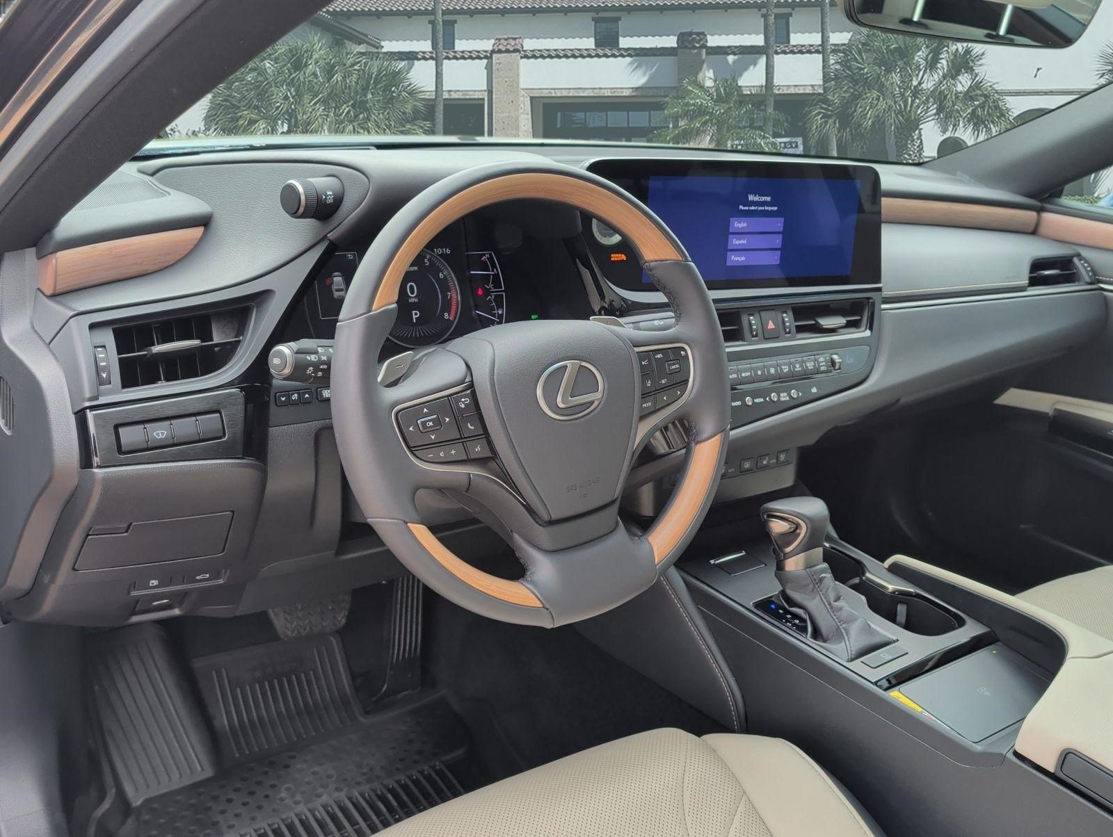 Used 2024 Lexus ES 350 w/ Technology Package FWD image 12