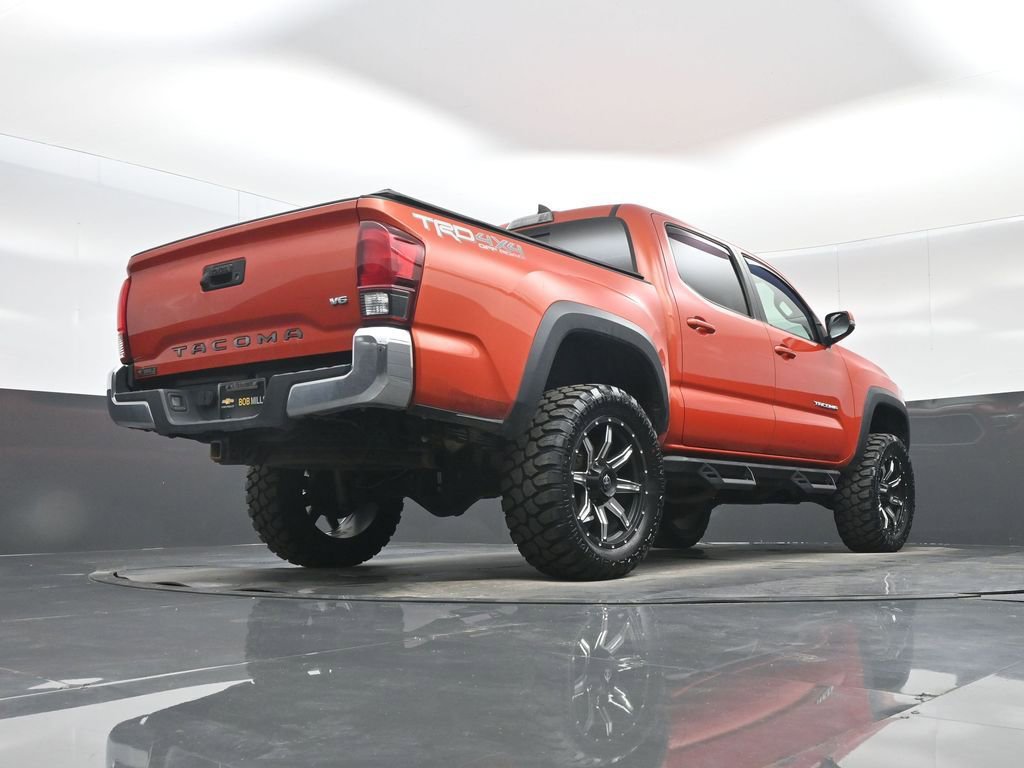 Used 2018 Toyota Tacoma TRD Off-Road AWD/4WD image 30