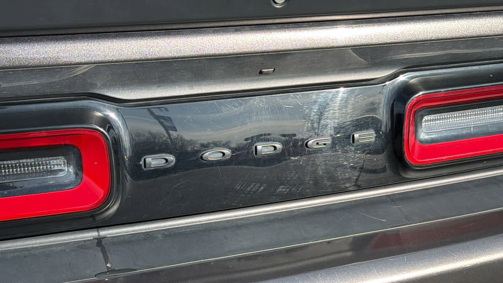 Used 2020 Dodge Challenger SXT w/ Blacktop Package image 27