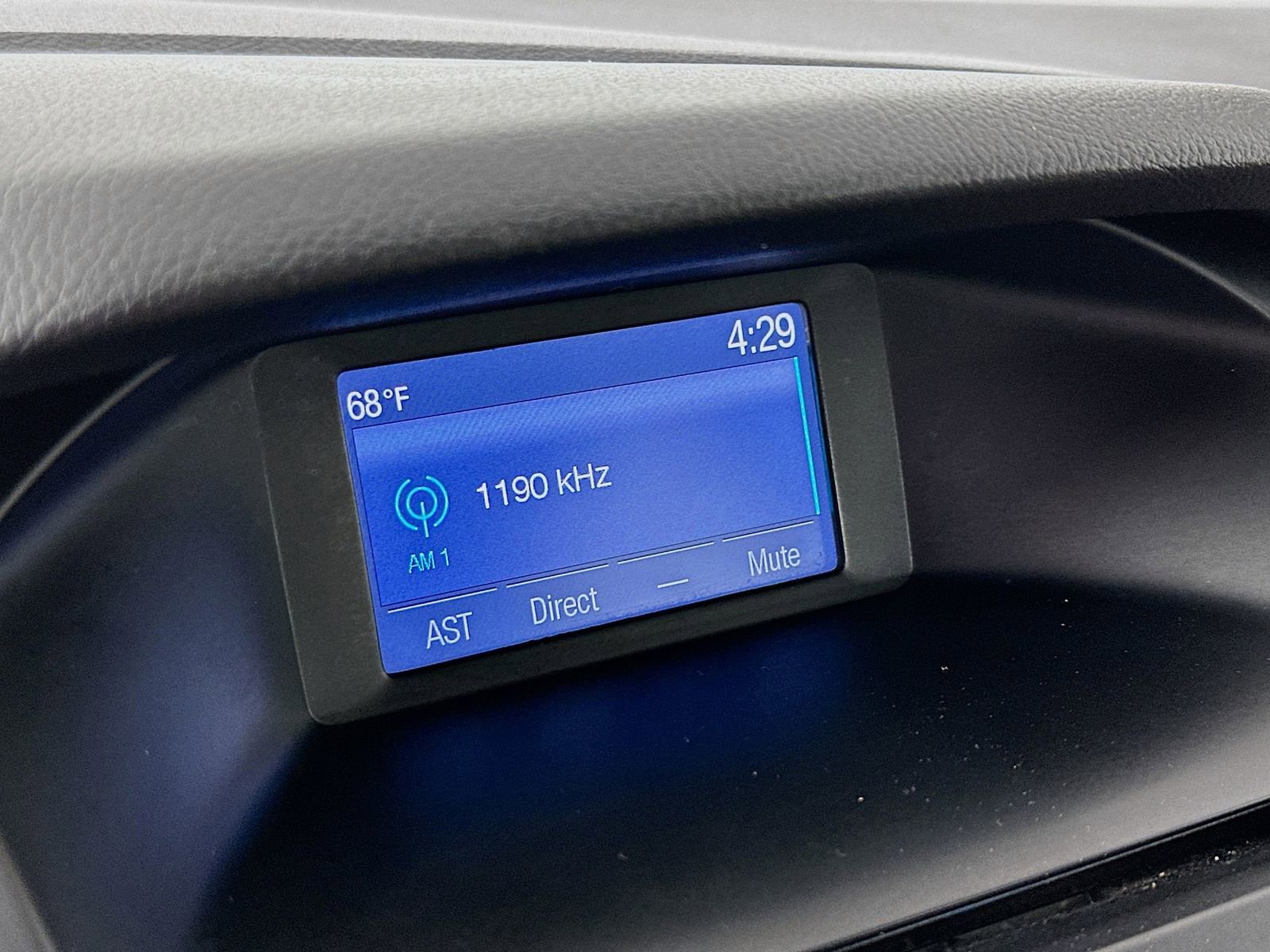 Used 2014 Ford Focus SE FWD image 13