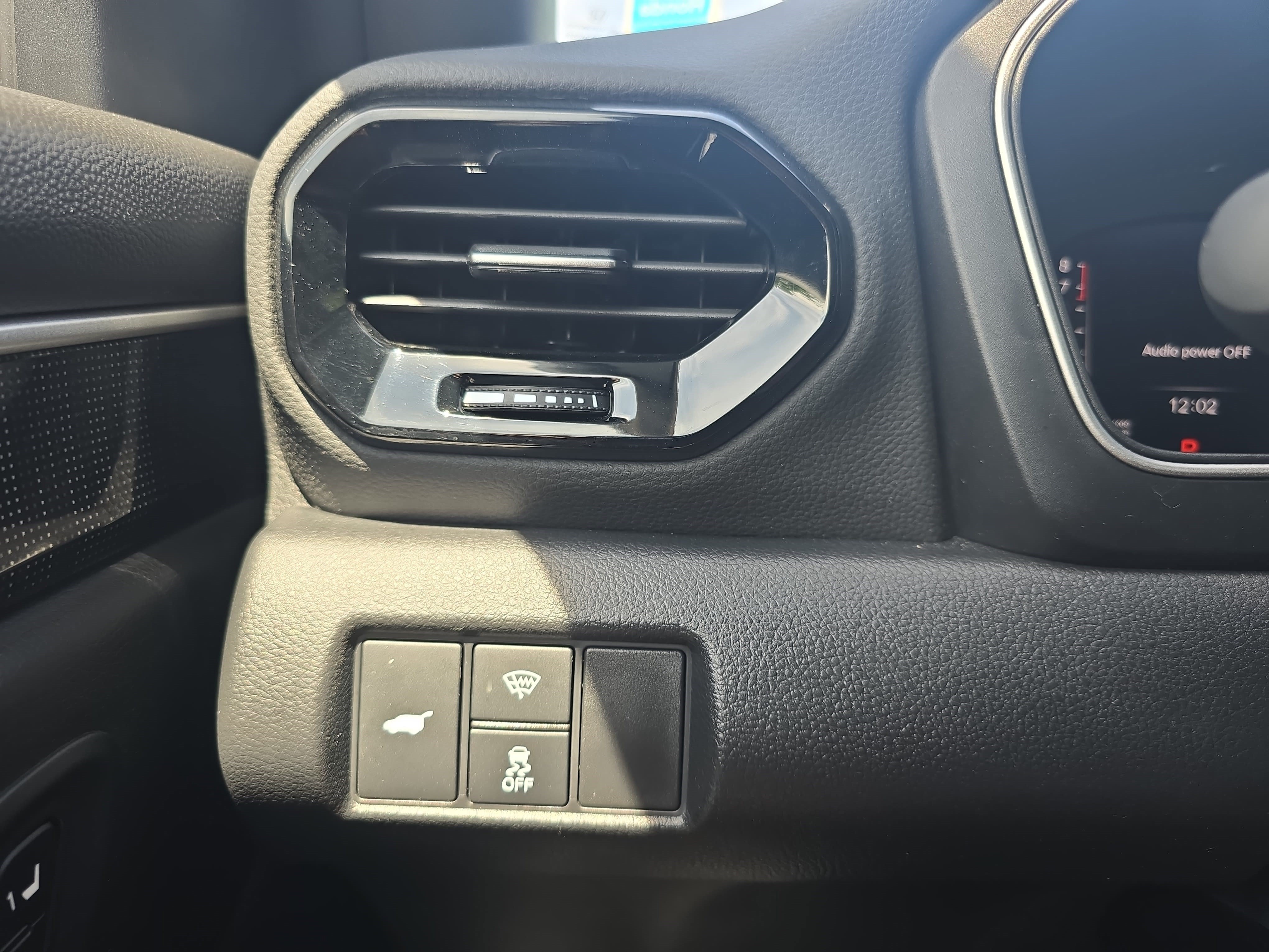 Used 2025 Honda Pilot Black Edition image 27