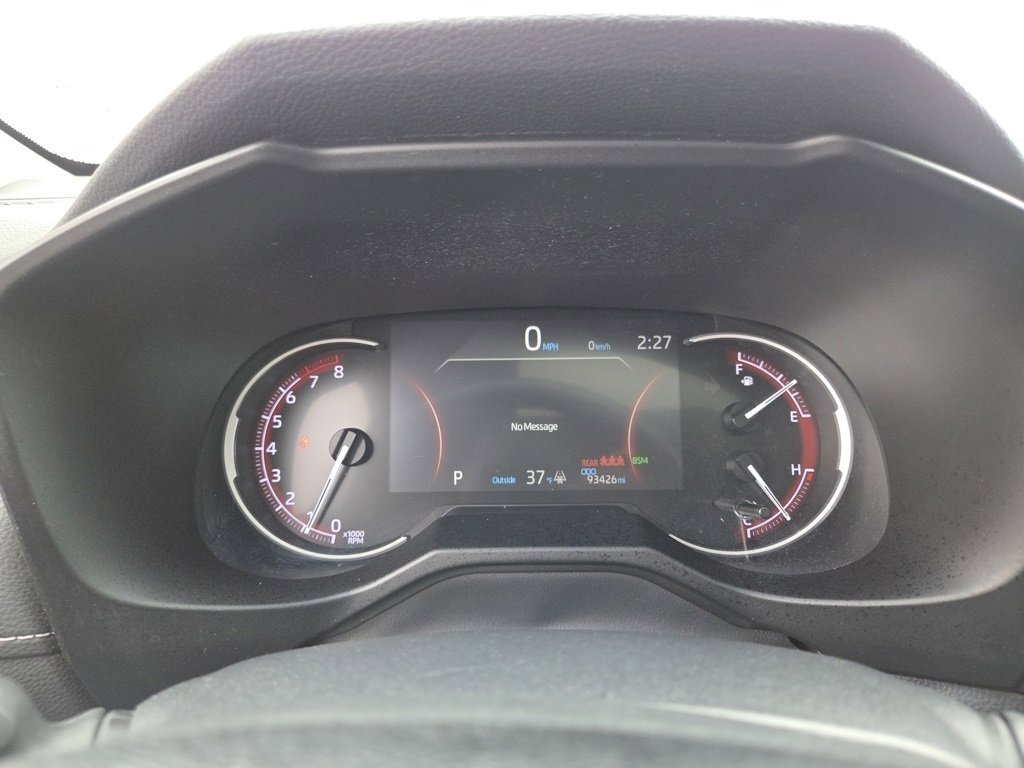 Used 2020 Toyota RAV4 Limited image 32