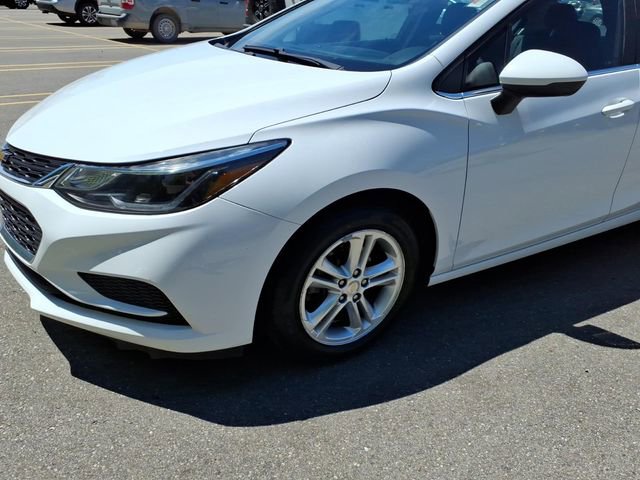 Used 2016 Chevrolet Cruze LT FWD image 4