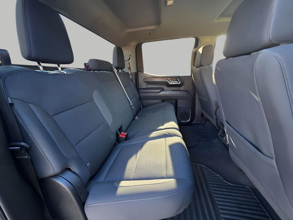 Used 2025 Chevrolet Silverado 1500 LT image 7