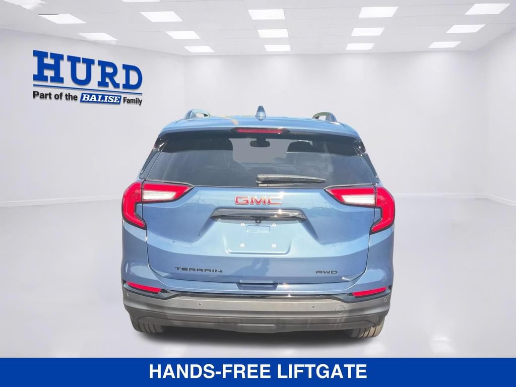 Used 2024 GMC Terrain SLT w/ Infotainment Package II AWD/4WD image 4