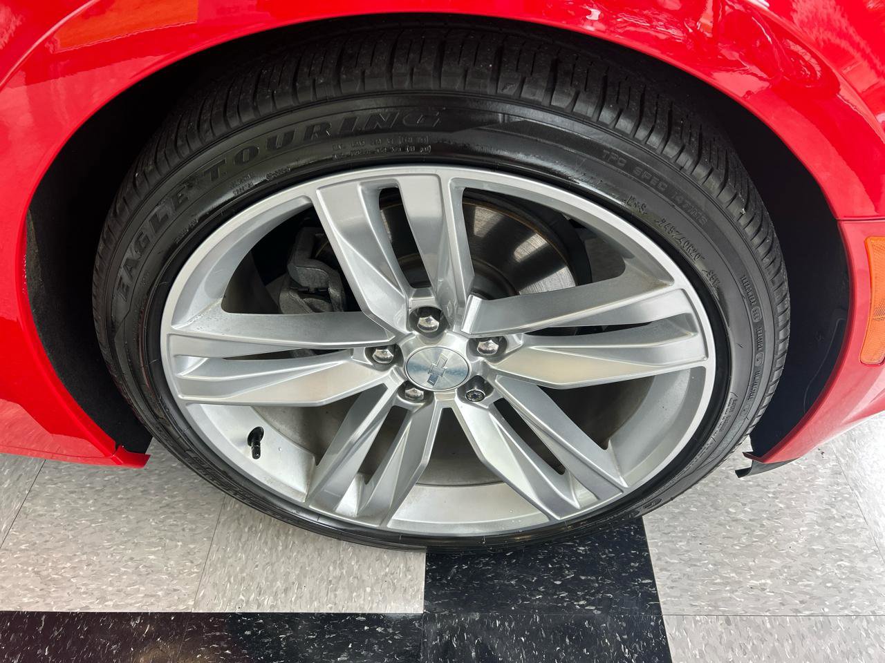 Used 2017 Chevrolet Camaro LT RWD image 12