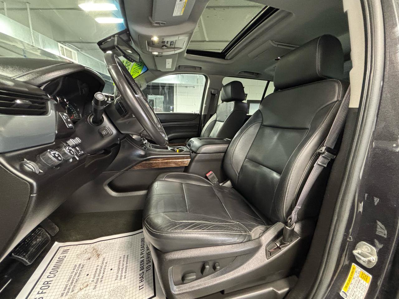 Used 2016 Chevrolet Suburban LT image 23