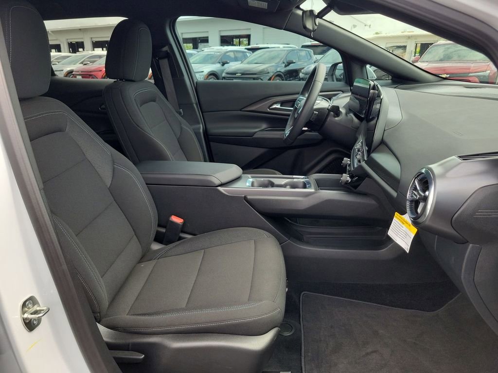 New 2026 Chevrolet Equinox EV LT FWD image 18