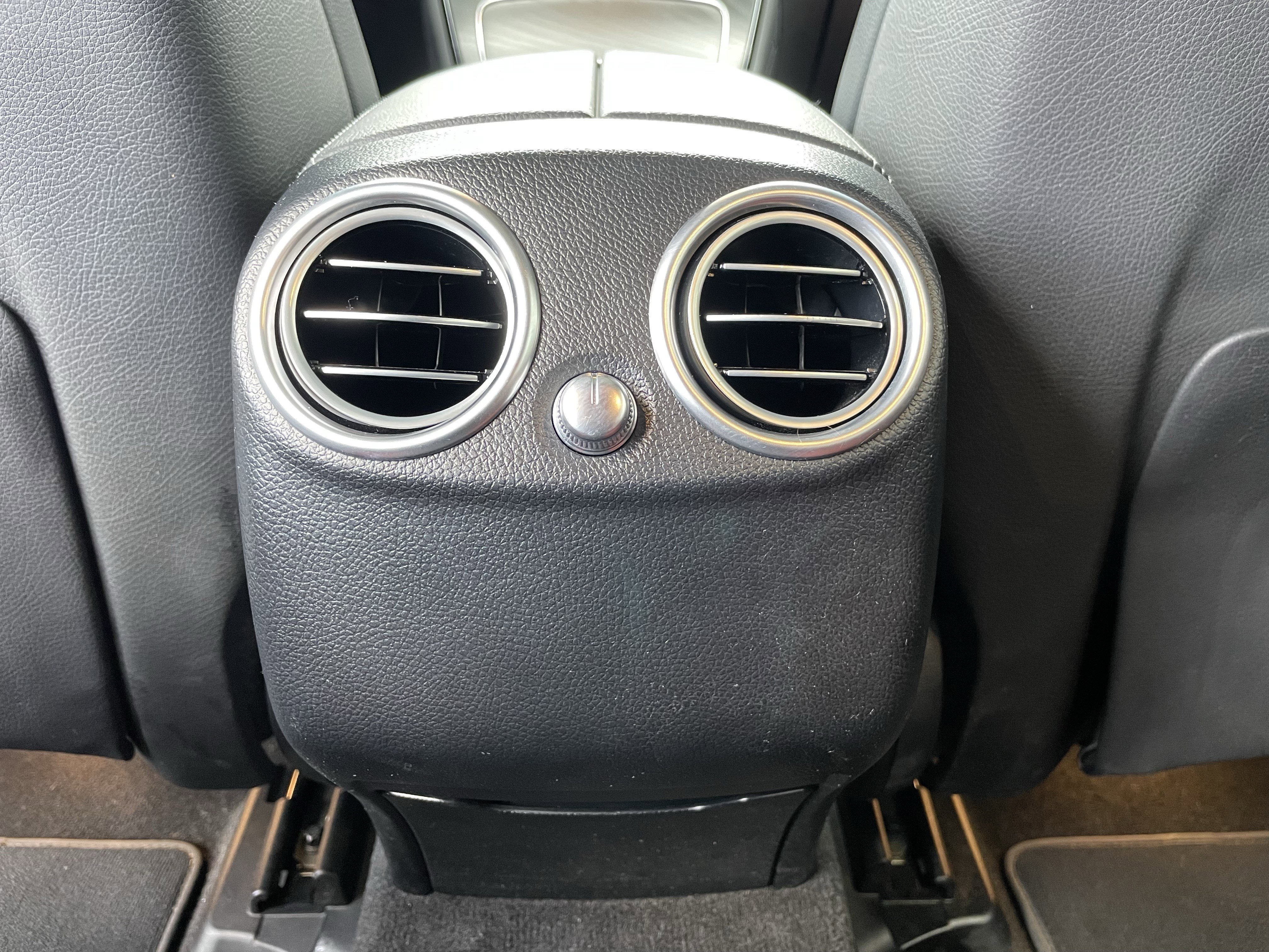 Used 2022 Mercedes-Benz GLC 300 4MATIC image 26