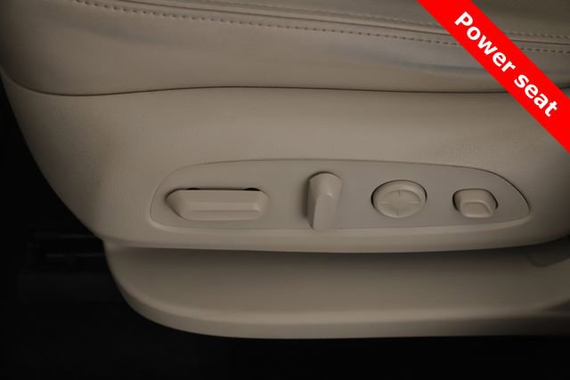 Used 2022 Buick Enclave Avenir w/ Avenir Technology Package image 19