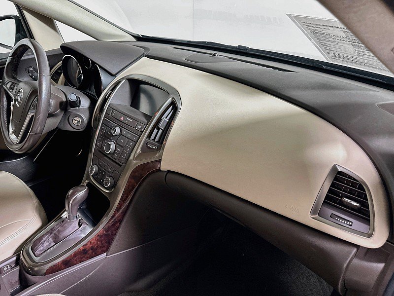 Used 2014 Buick Verano FWD image 26