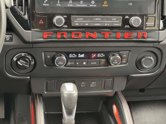 Used 2025 Nissan Frontier PRO-4X AWD/4WD image 18