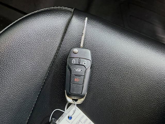 Used 2023 Ford Transit 350 XL image 32