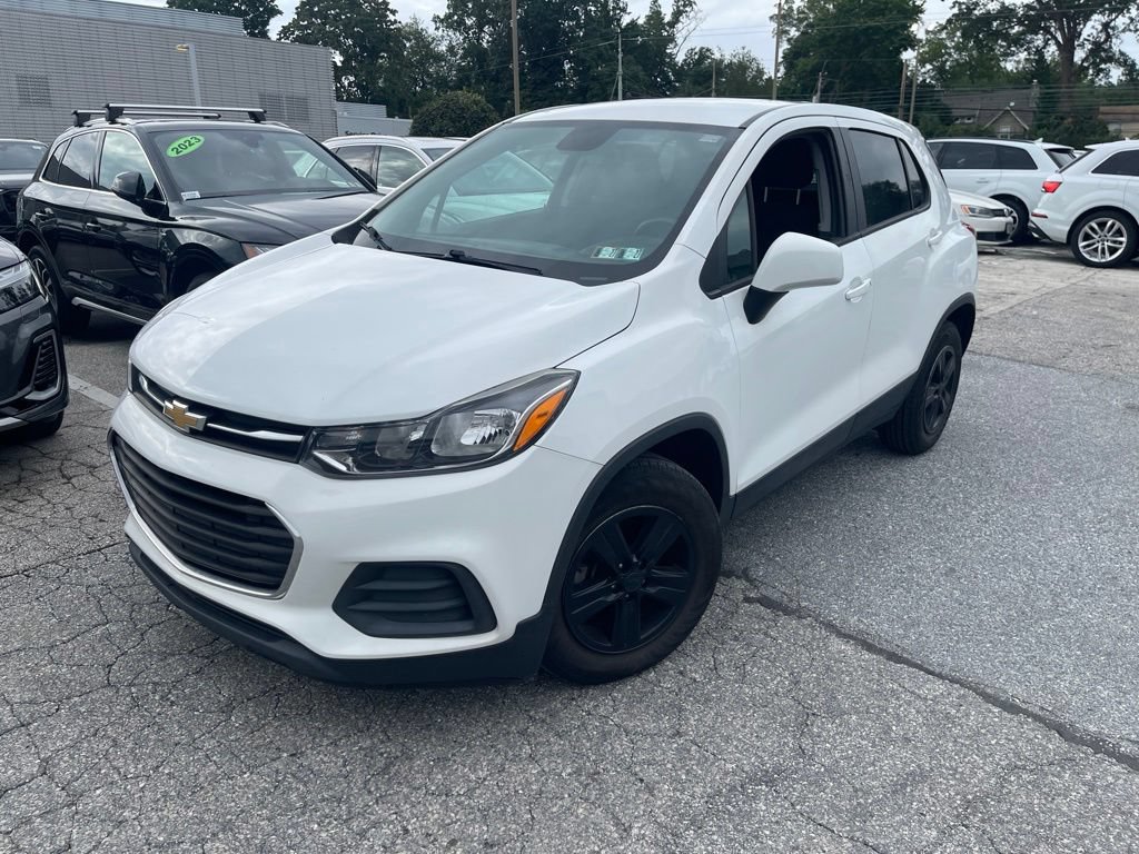 Used 2020 Chevrolet Trax LS w/ Tint and Cruise Package FWD image 6