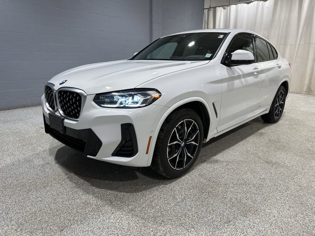 Used 2023 BMW X4 xDrive30i w/ M Sport Package image 5