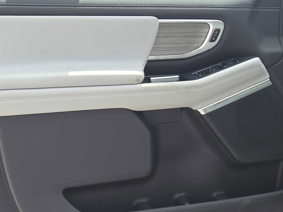 New 2027 Ford Expedition Max Platinum w/ Driver's Package RWD image 10