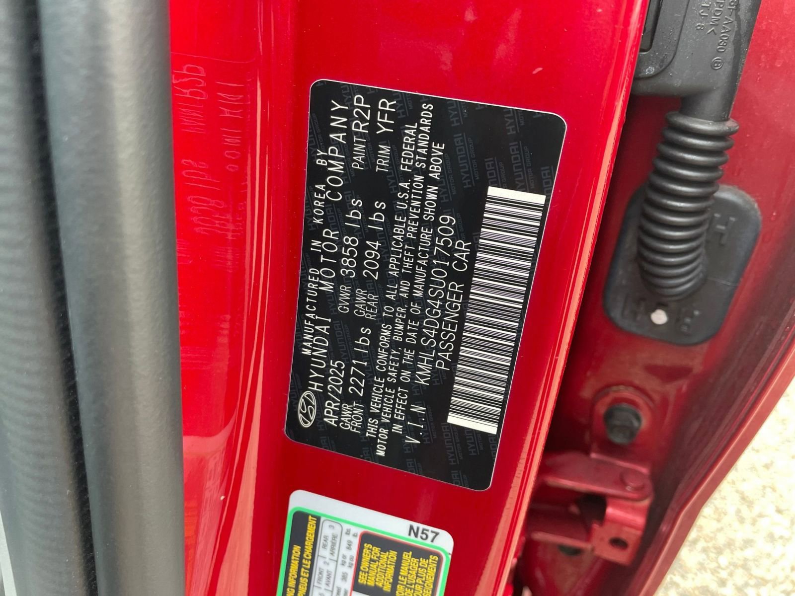 Used 2025 Hyundai Elantra SEL FWD image 30
