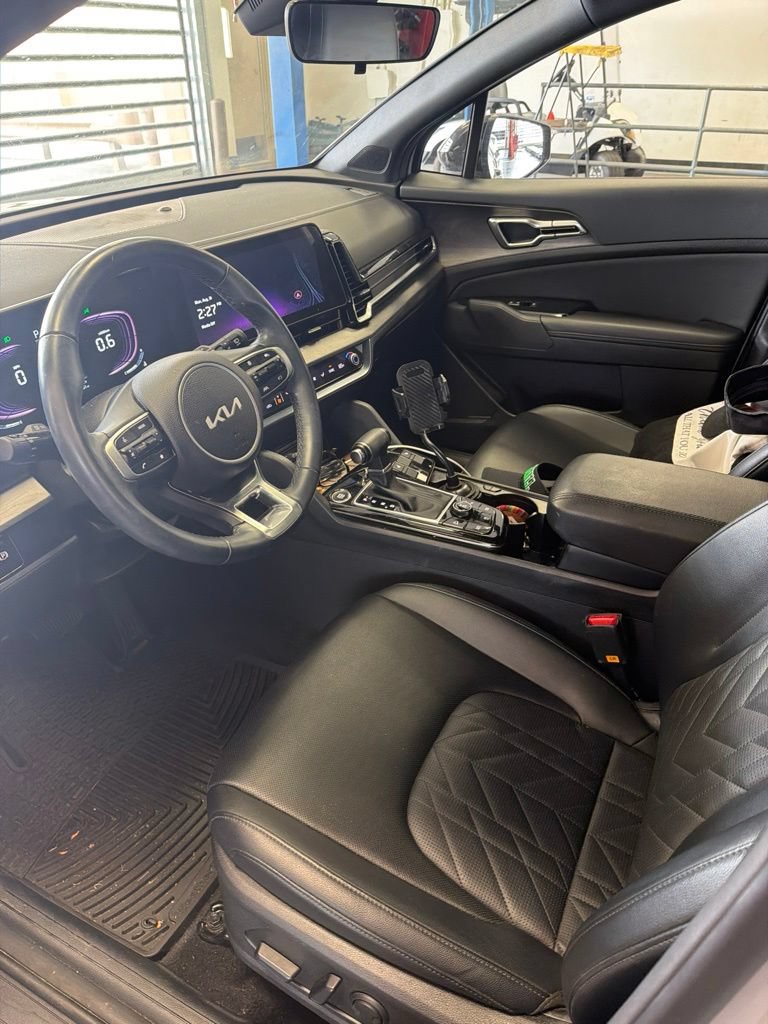Used 2025 Kia Sportage X-Line AWD/4WD image 2