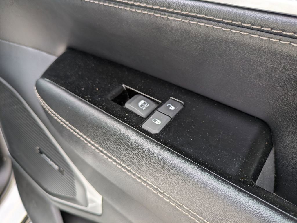 Used 2024 Jeep Wagoneer Series II w/ Flexible Seating Group image 35