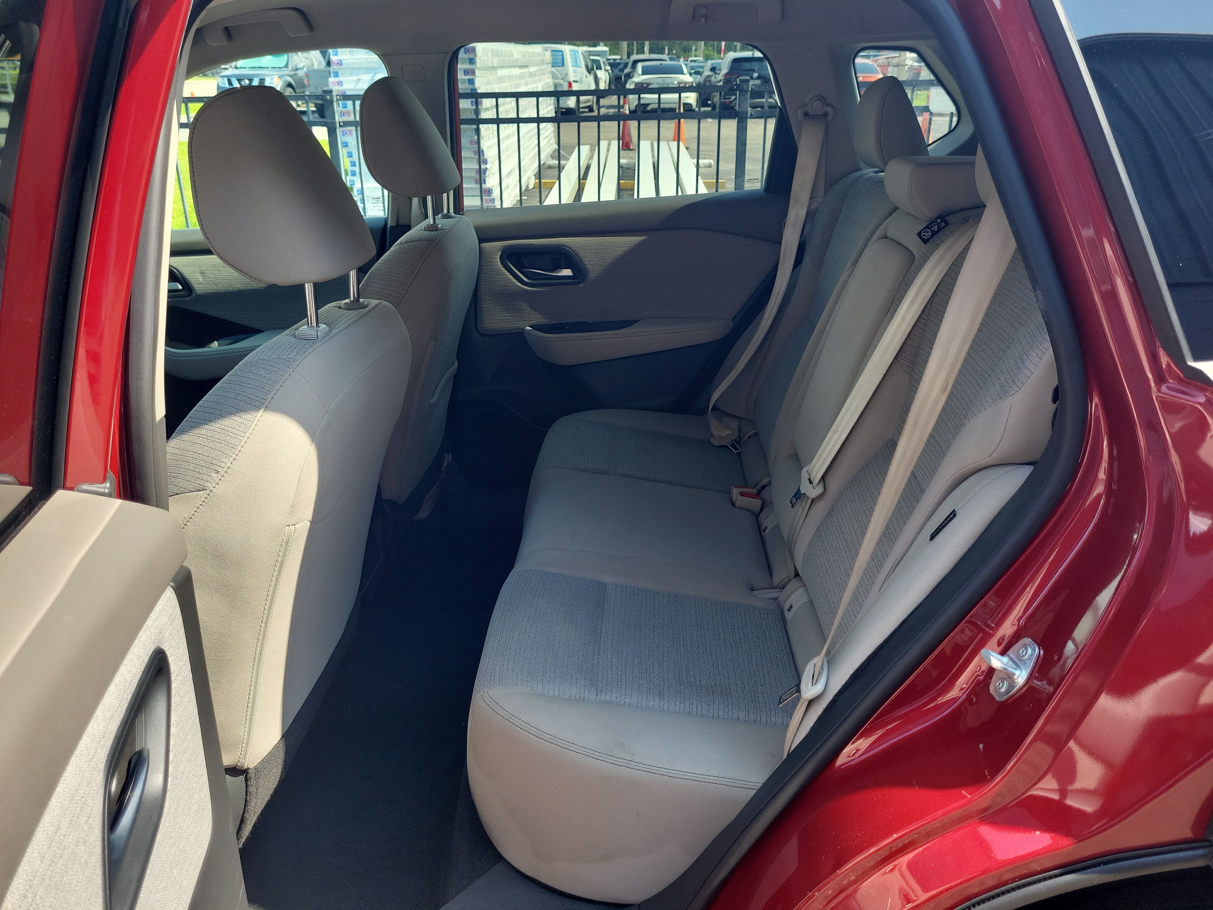 Certified 2023 Nissan Rogue SV FWD image 15