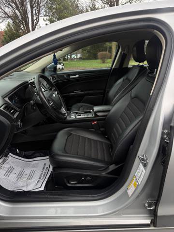 Used 2018 Ford Fusion SE w/ Equipment Group 201A image 10