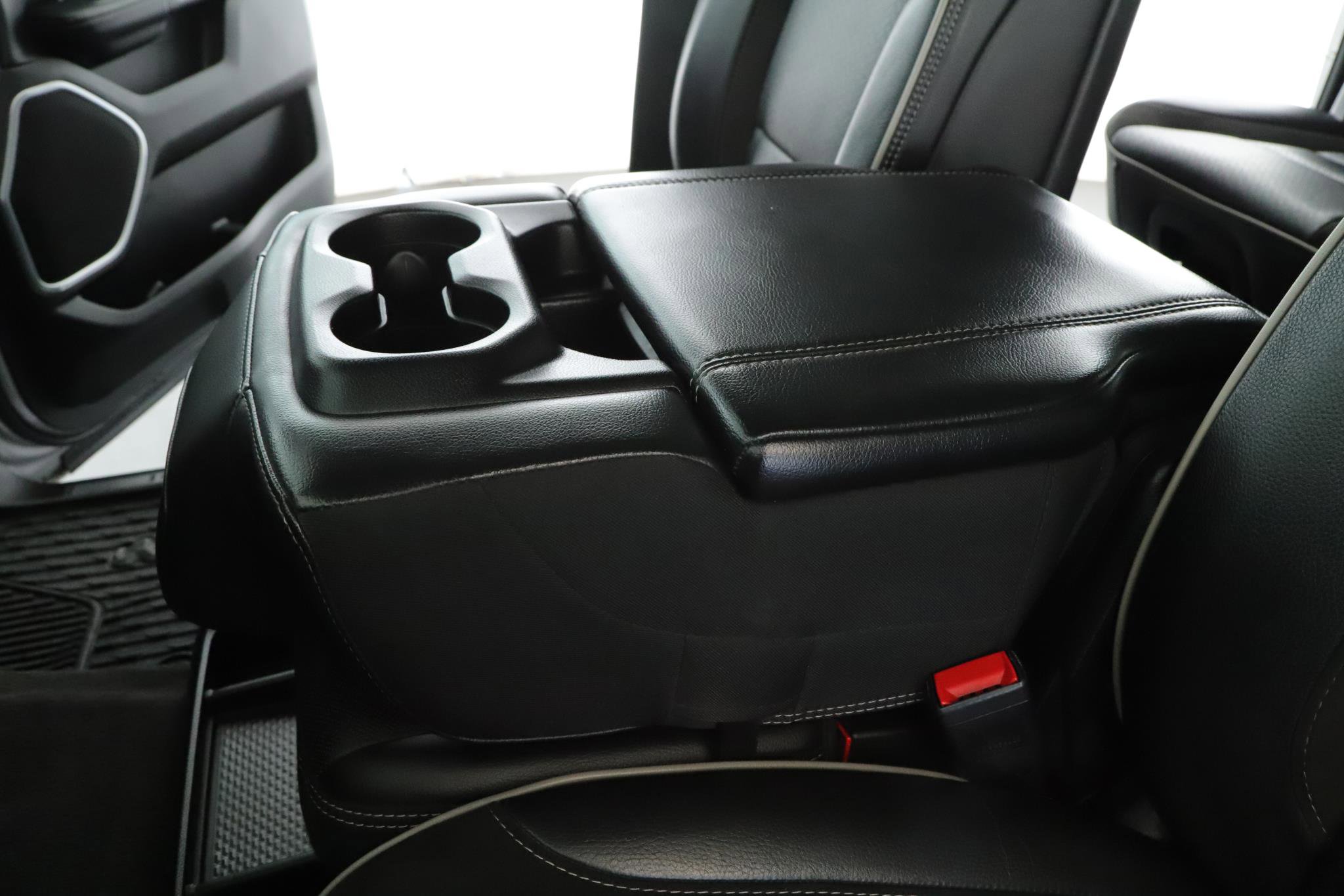 Used 2022 RAM 1500 Laramie image 7