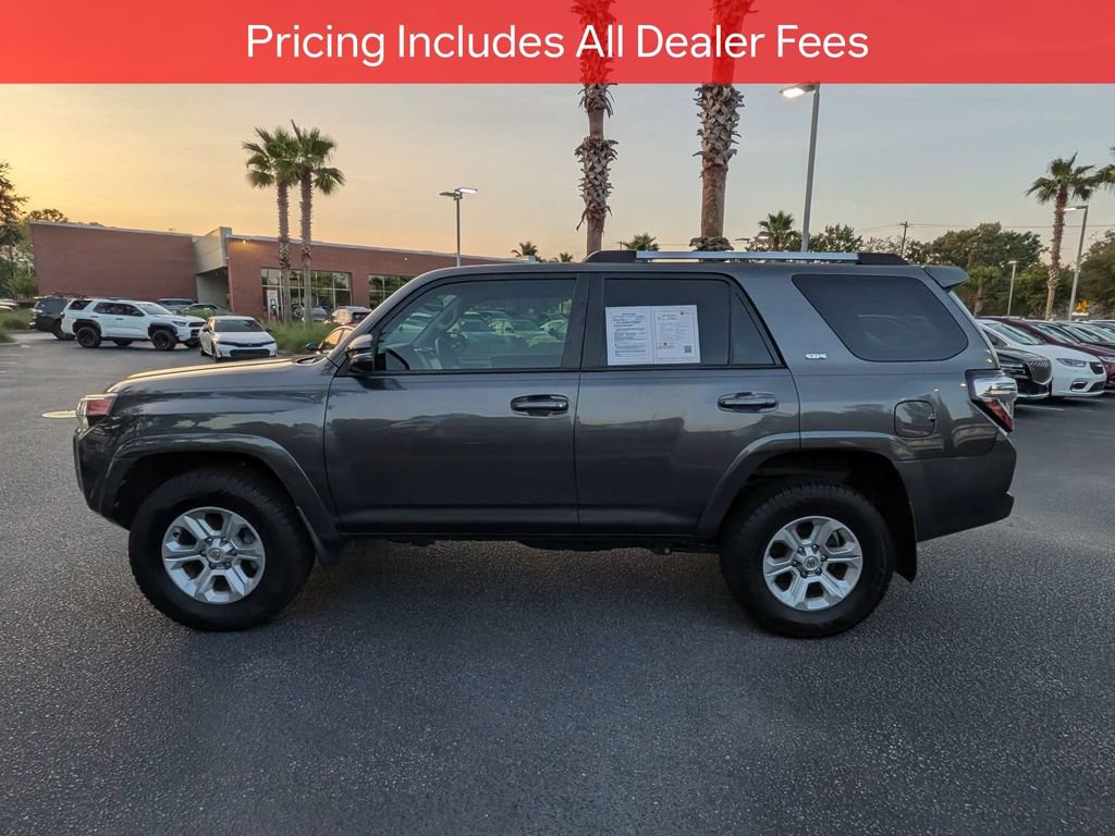 Certified 2022 Toyota 4Runner SR5 Premium w/ Moonroof Package AWD/4WD image 8
