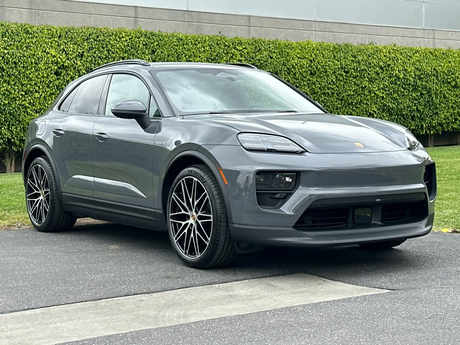 New 2026 Porsche Macan Electric RWD image 10