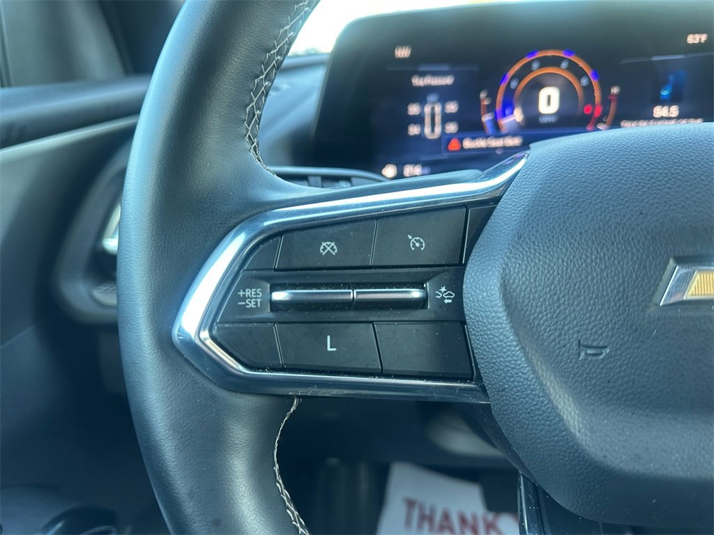 Used 2025 Chevrolet Traverse LT image 28