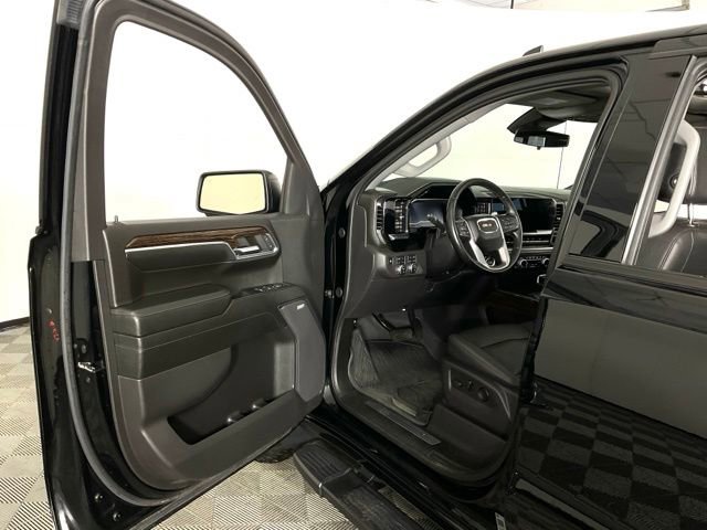 Used 2024 GMC Sierra 1500 Elevation w/ Elevation Premium Package AWD/4WD image 29