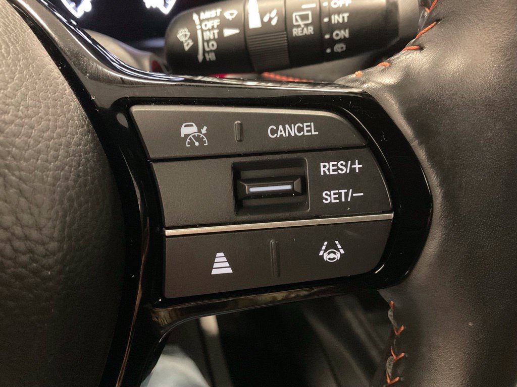 Used 2025 Honda HR-V Sport image 16