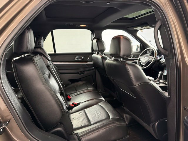 Used 2016 Ford Explorer Limited AWD/4WD image 27