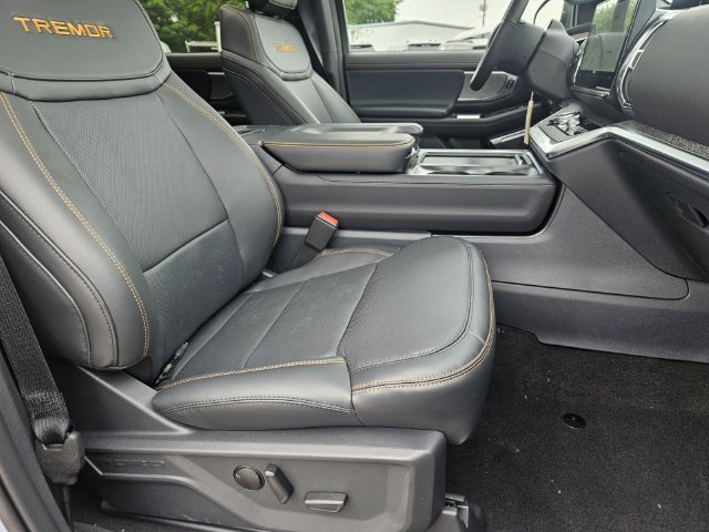New 2026 Ford Expedition Tremor AWD/4WD image 15