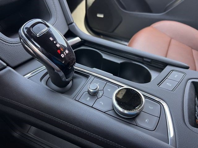 New 2026 Cadillac XT5 Sportv AWD/4WD image 18