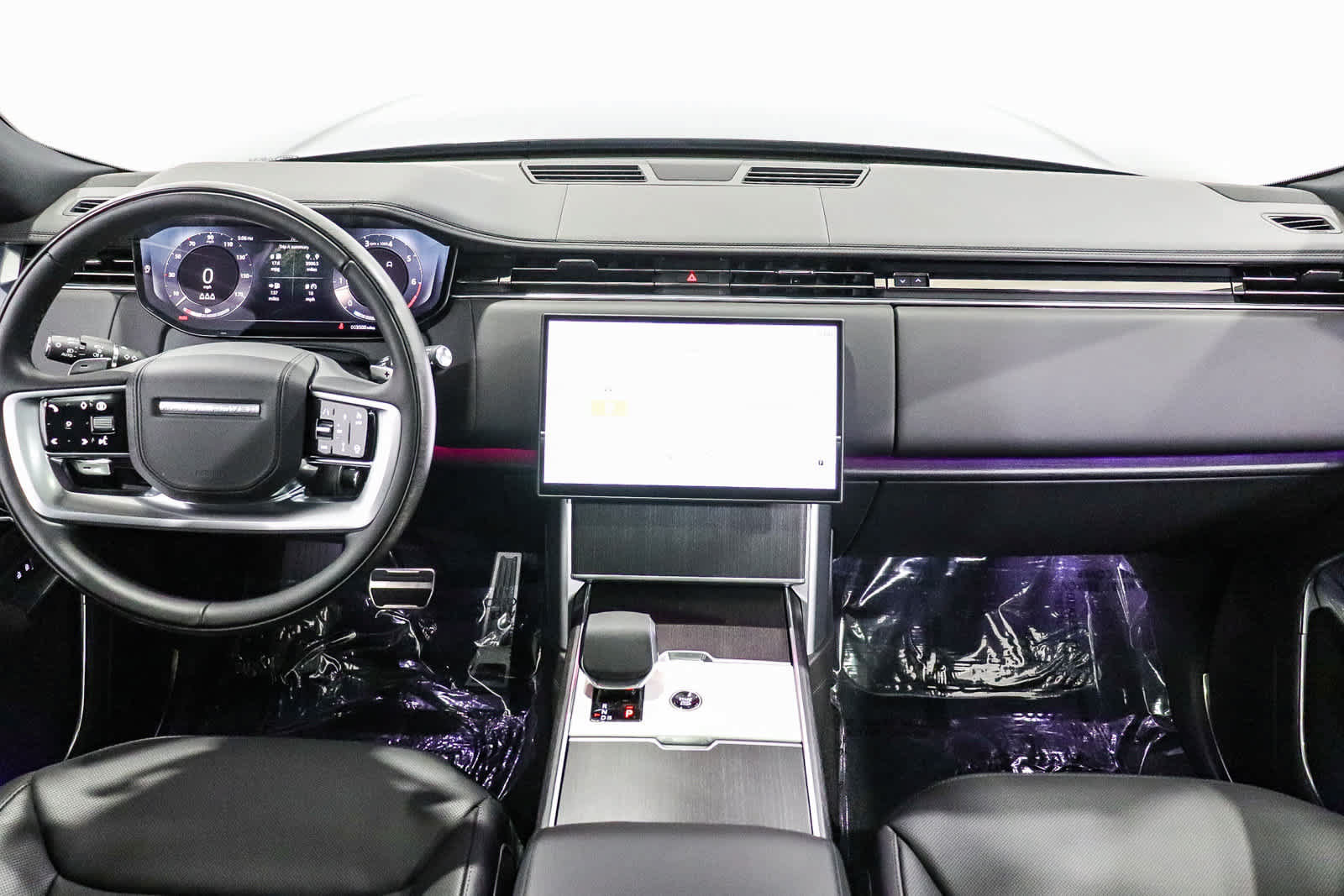 Used 2025 Land Rover Range Rover SE AWD/4WD image 13