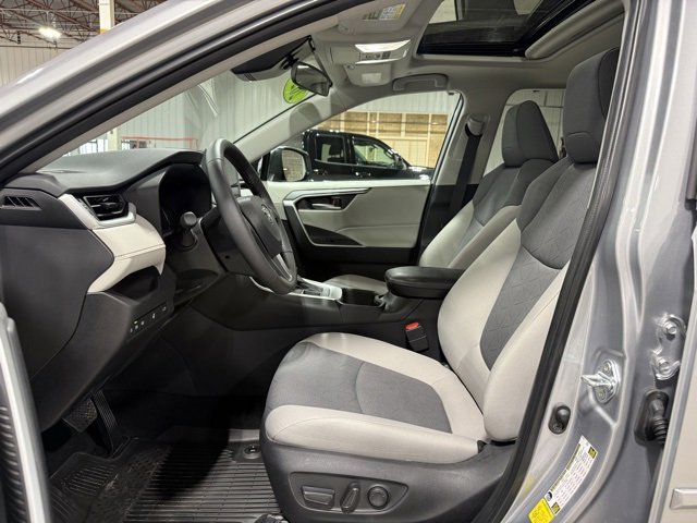 Used 2024 Toyota RAV4 XLE image 9
