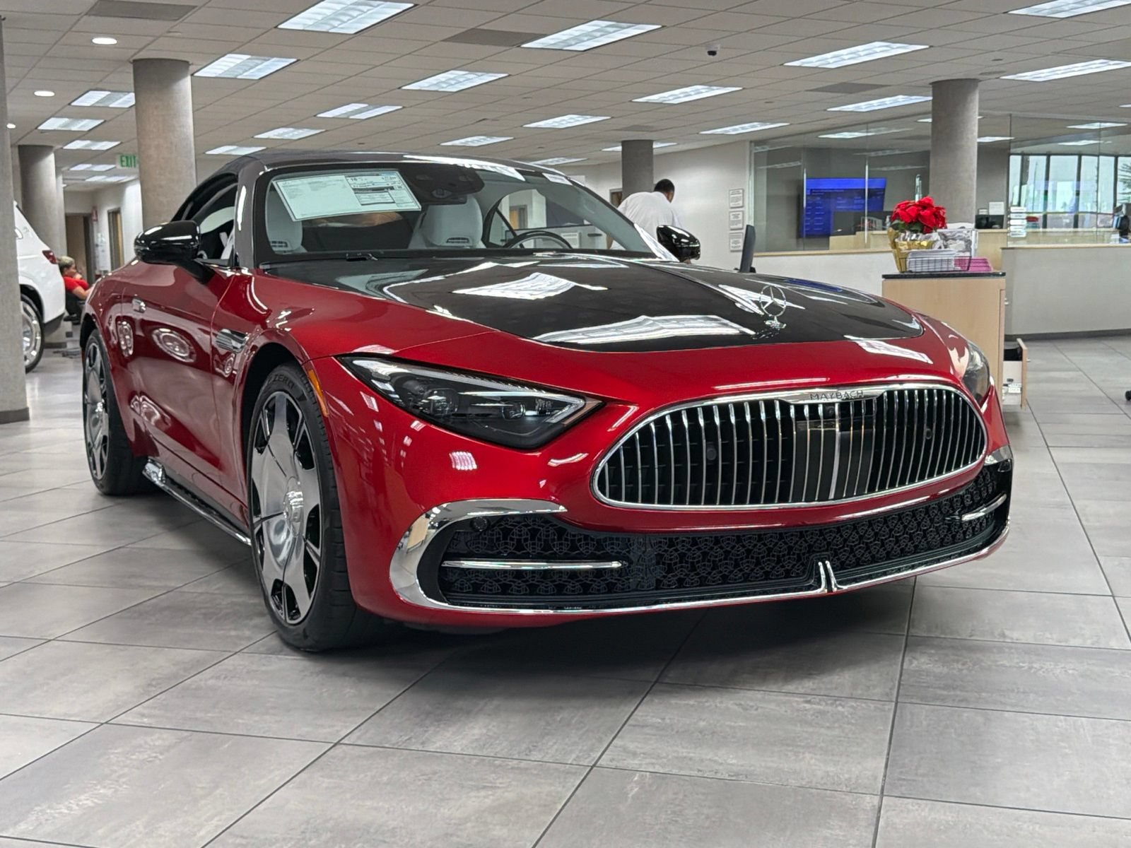New 2026 Mercedes-Benz Maybach SL 680 image 2