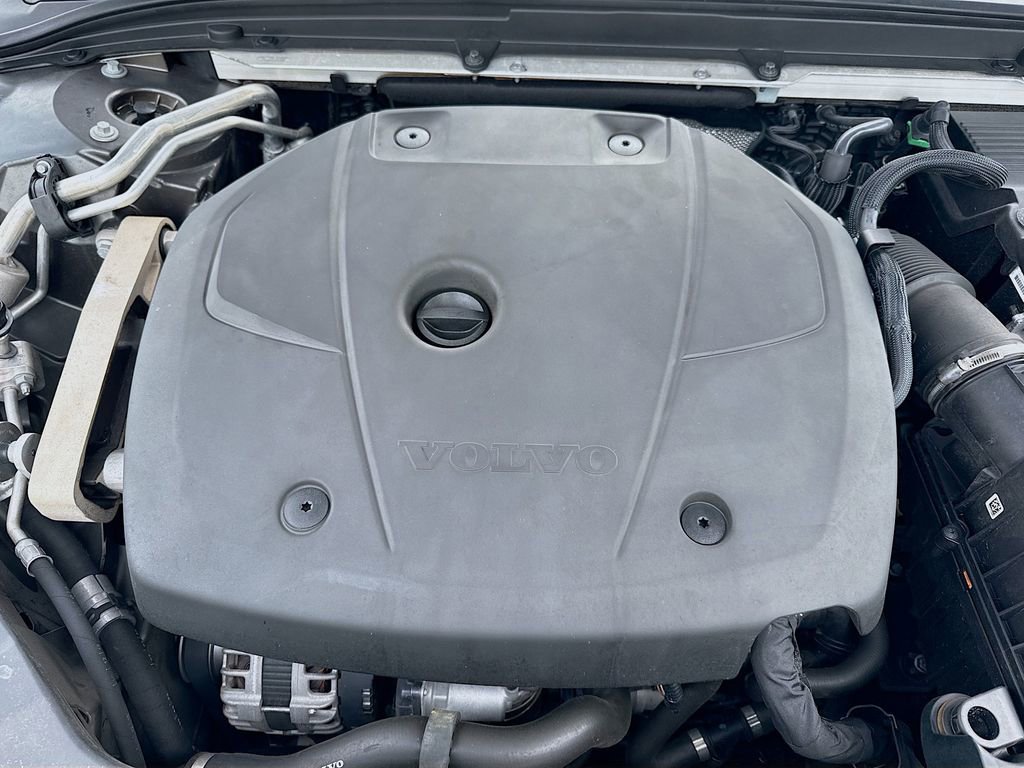 Used 2019 Volvo S60 T5 Momentum w/ Multimedia Package image 31