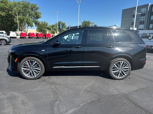 Used 2024 Cadillac XT6 Sport w/ LPO, Floor Liner Package AWD/4WD image 2