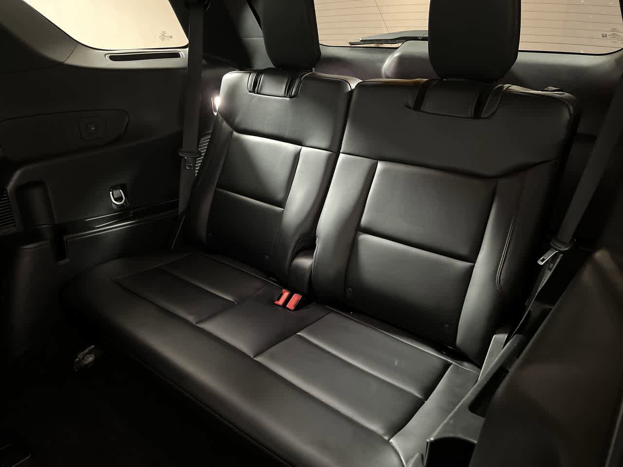 Used 2025 Ford Explorer ST-Line image 26