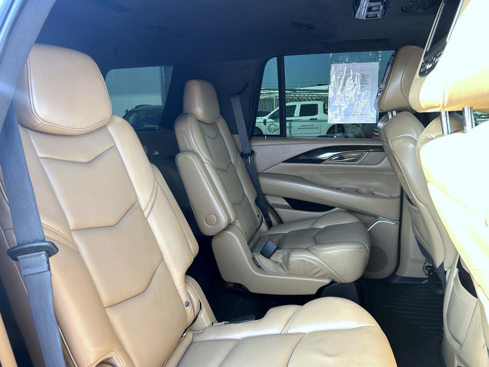 Used 2019 Cadillac Escalade Platinum AWD/4WD image 20