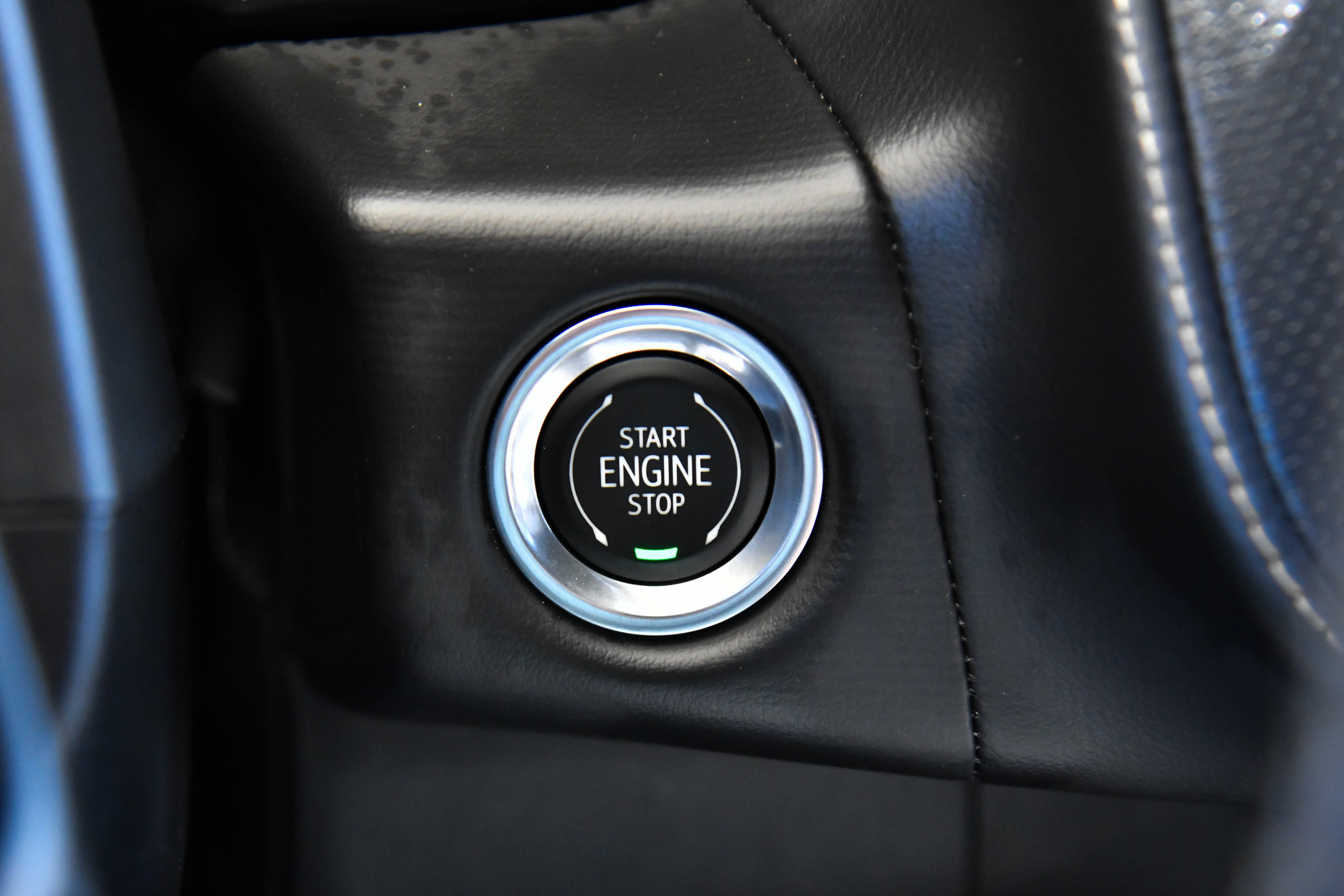 Used 2023 Chevrolet Tahoe Premier w/ Advanced Technology Package image 38