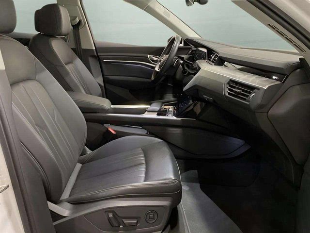 Used 2024 Audi Q8 e-tron Premium Plus w/ Premium Plus Package image 84