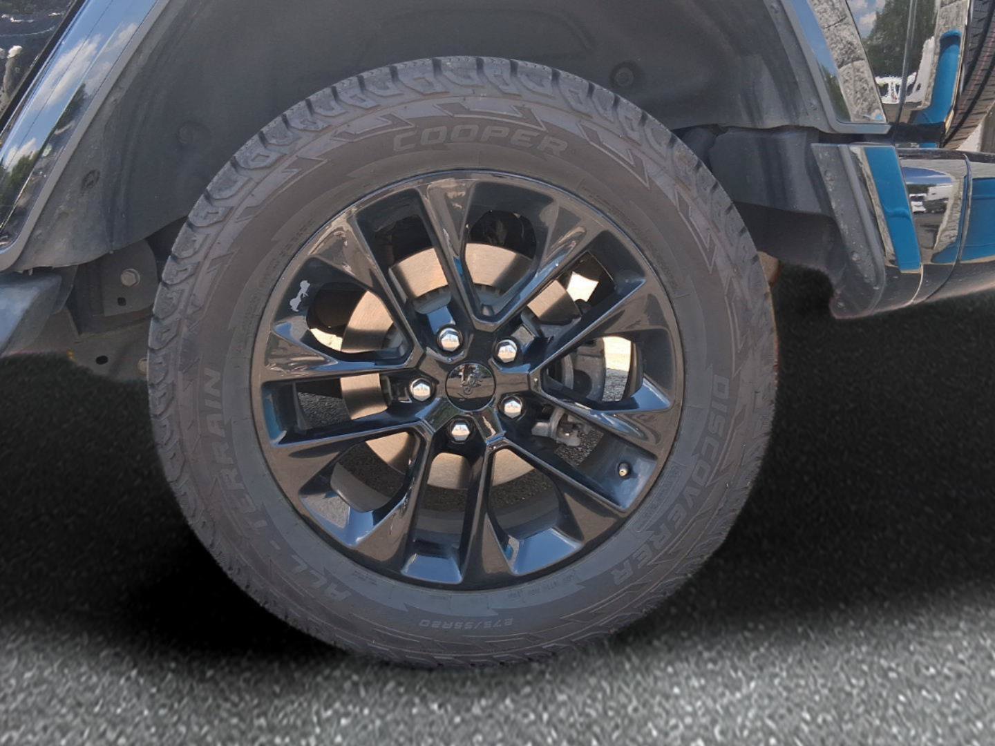 Used 2021 Jeep Wrangler Unlimited Sahara AWD/4WD image 8