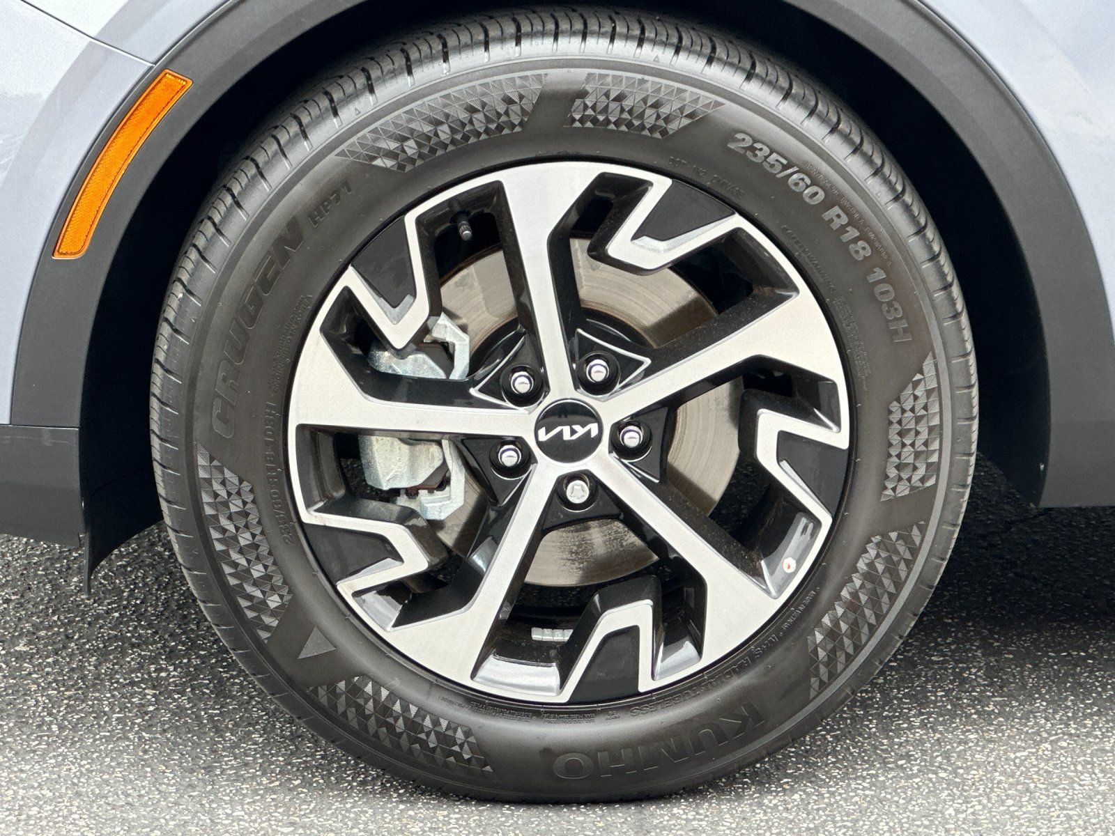 Used 2025 Kia Sportage EX w/ Premium Package FWD image 35