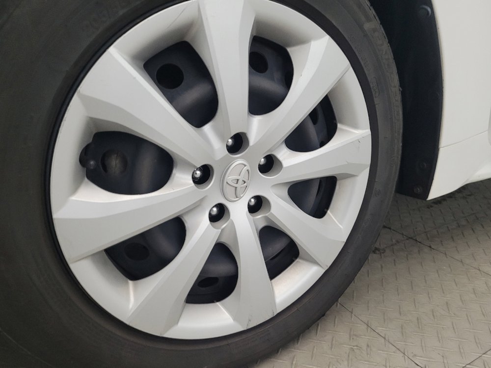 Used 2023 Toyota Corolla LE w/ Carpet Mat Package (TMS) image 31