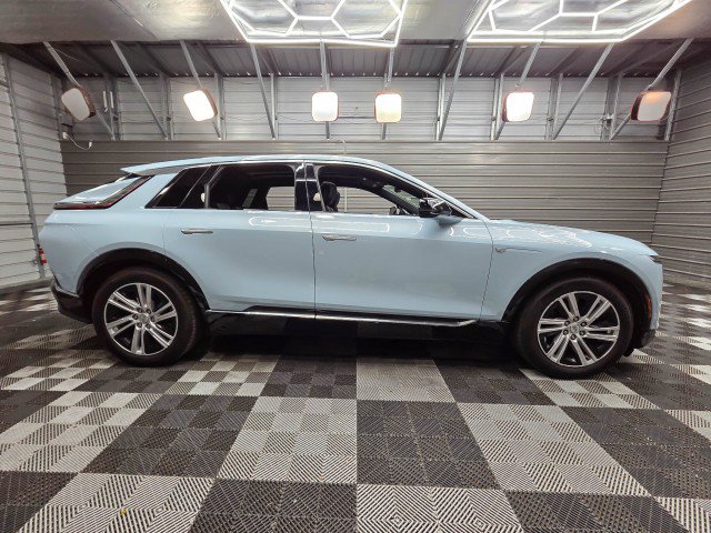 Used 2024 Cadillac Lyriq Tech w/ Driver Assist Package AWD/4WD image 9
