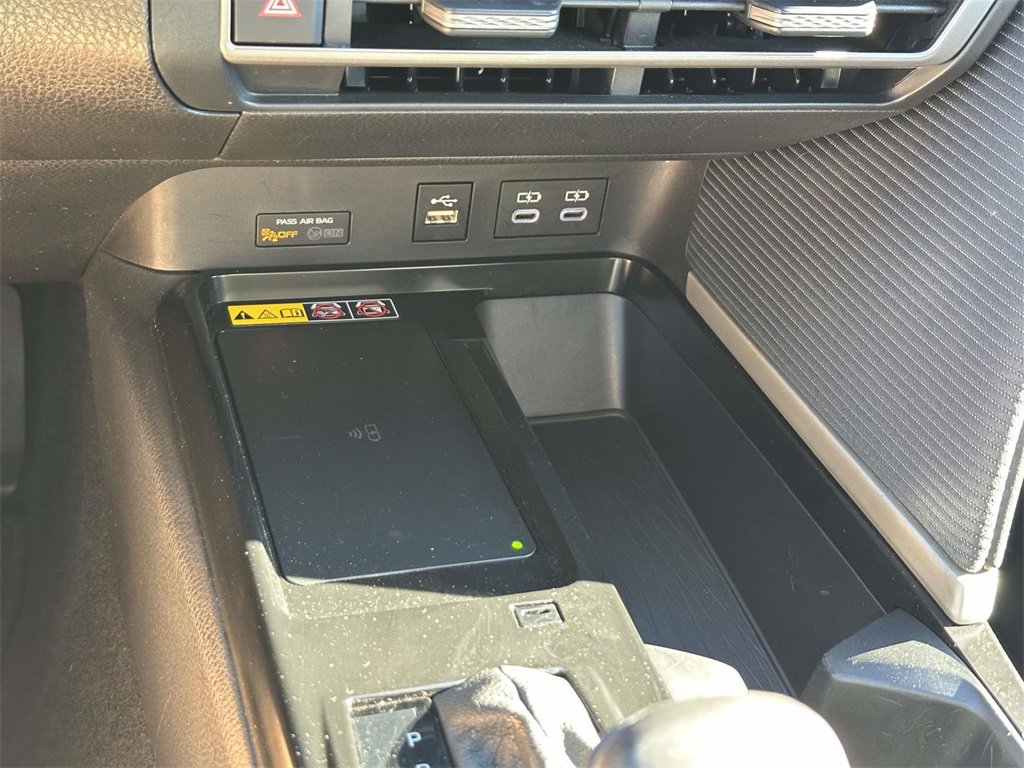 Certified 2025 Toyota Camry SE image 6