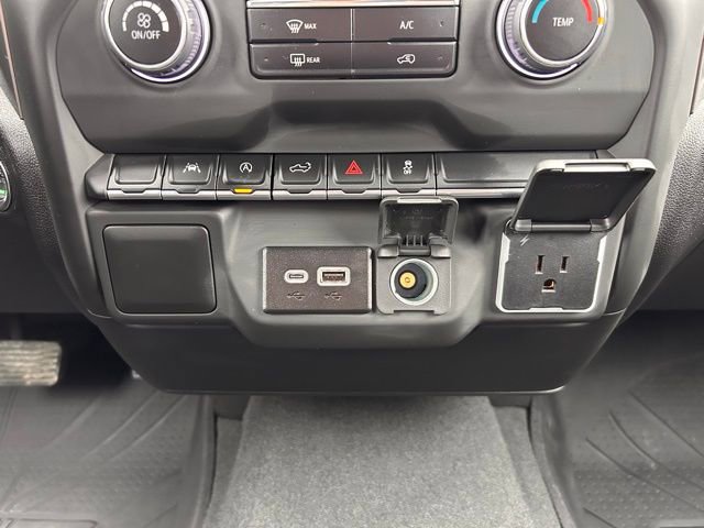 Used 2025 Chevrolet Silverado 1500 Custom image 21